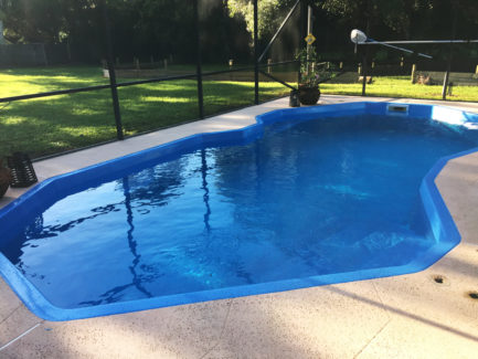 pool-resurfacing Fiberglass pool Paint