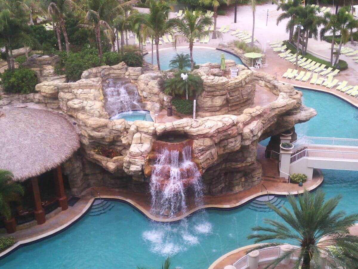 aquaguard5000-hotel-pool-resurfacing