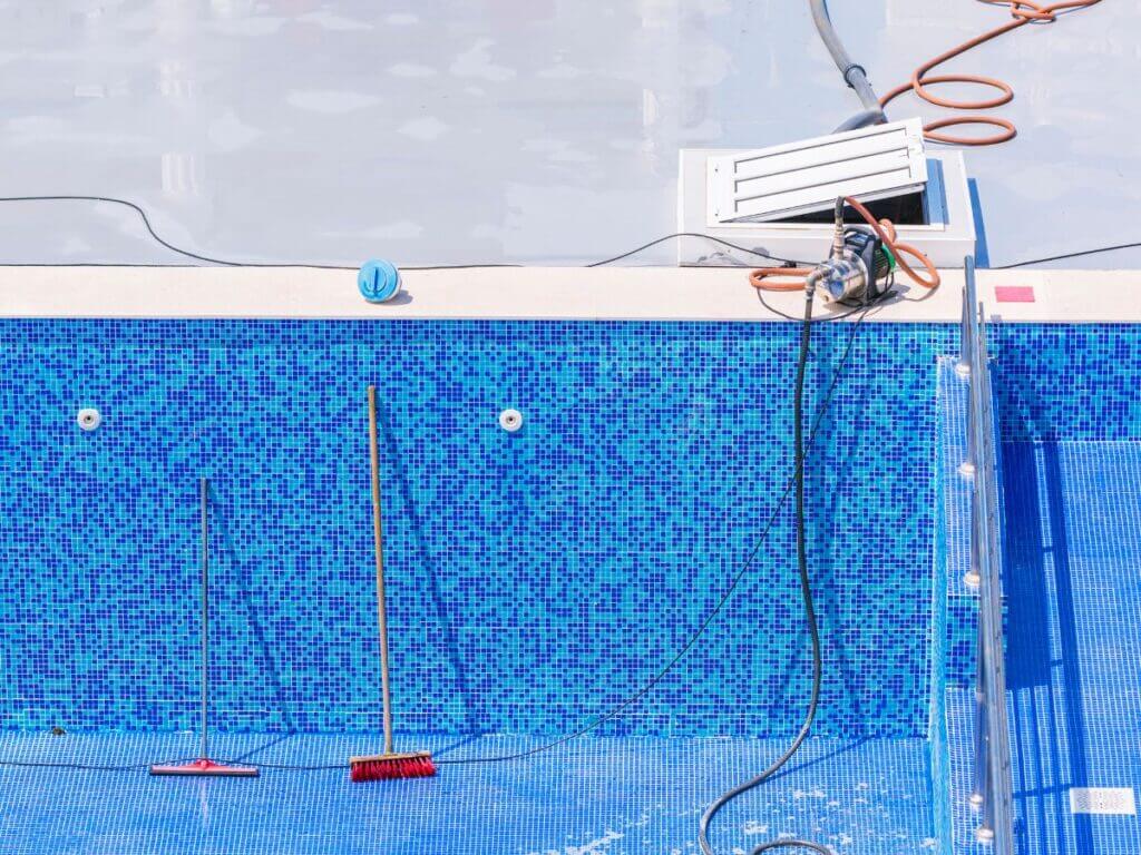 pool repairs